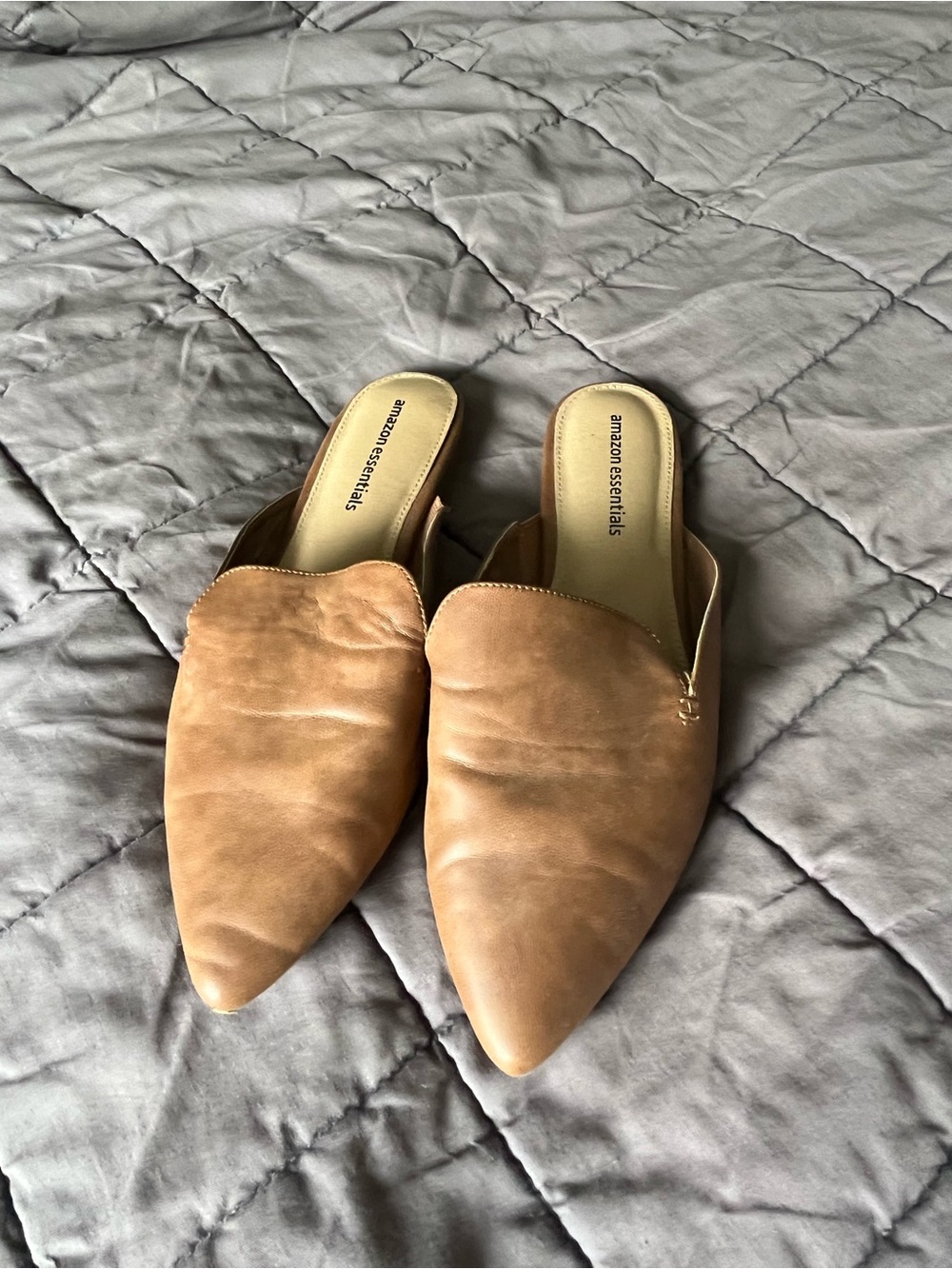 Amazon Essentials Tan Pointed-Toe Slip-On Mules — Dark Tan/light brown
